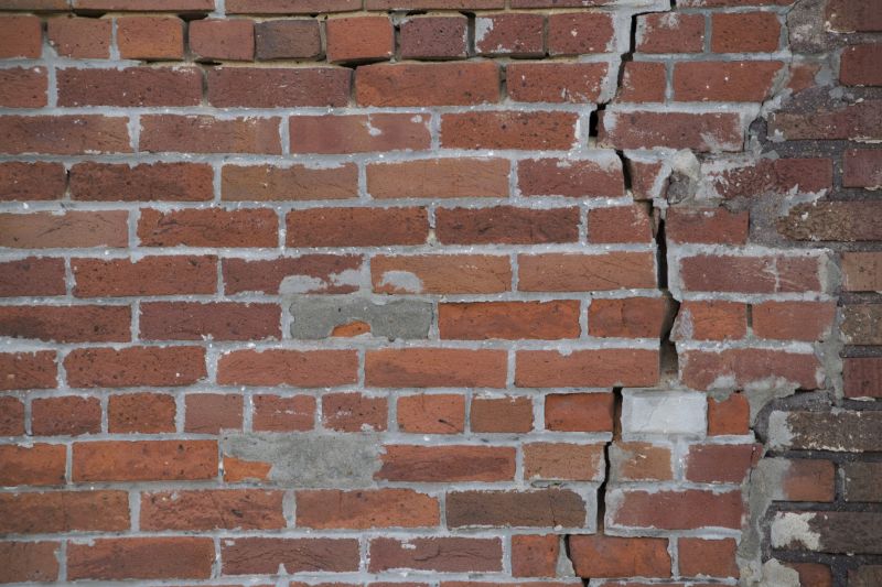 Cracked Mortar